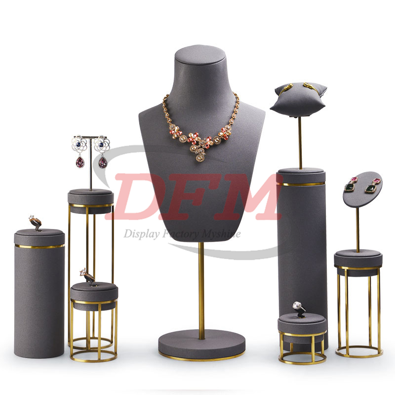 Jewelry Display-011