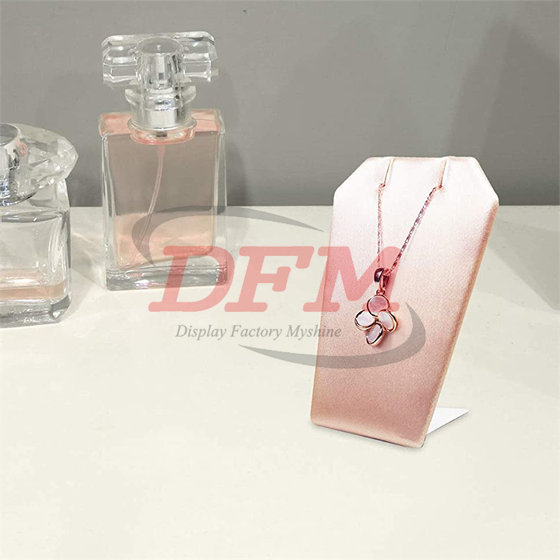 Jewelry Display-022