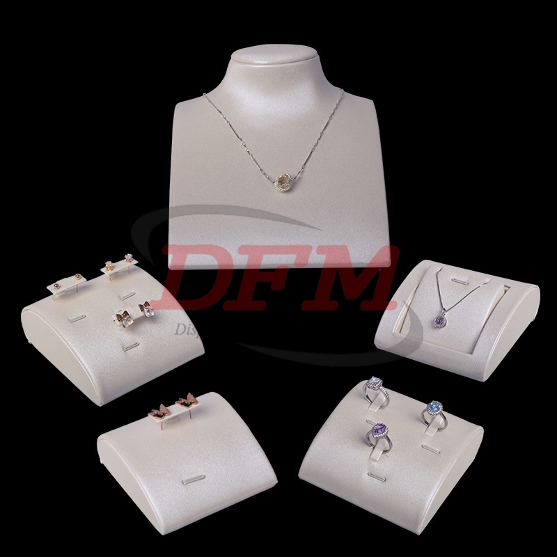 Jewelry Display-043