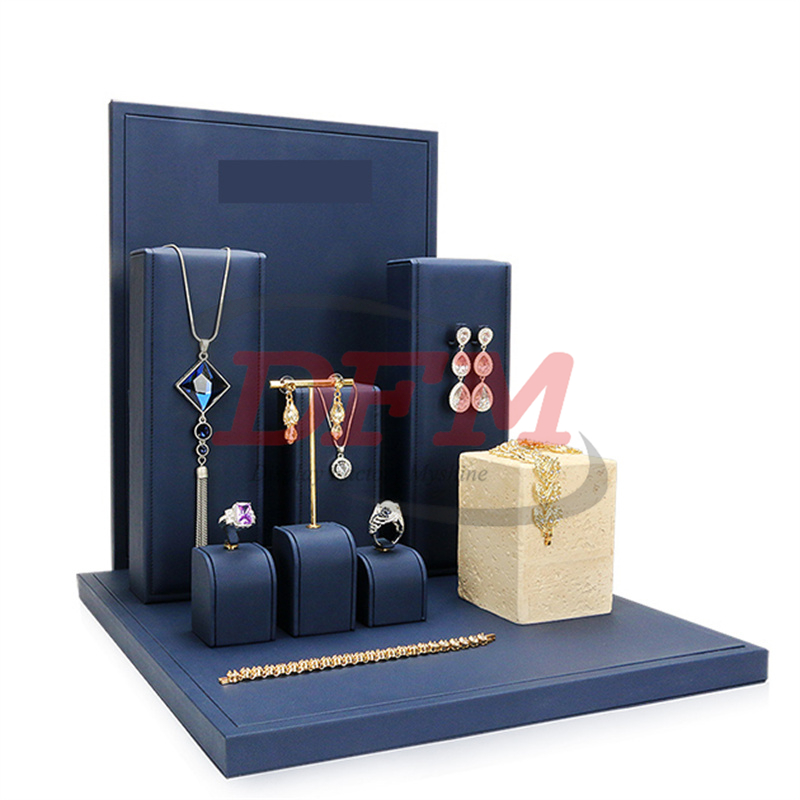 Jewelry Display-062