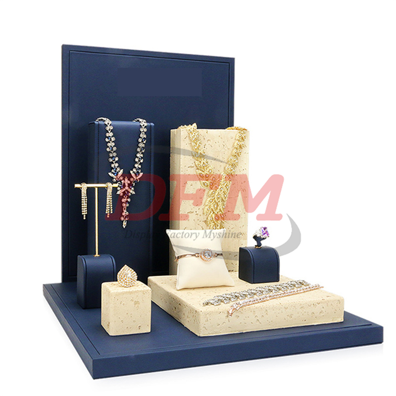 Jewelry Display-062