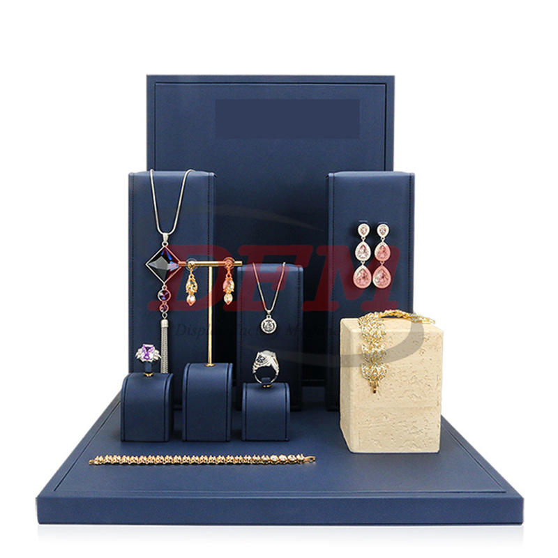 Jewelry Display-062