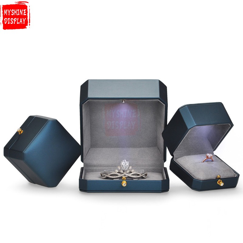 Jewelry Box Black Lacquer Hot Stamping Luxury Led Jewellery Package Custom Light Ring Boxes LED Jewelry Storage Package